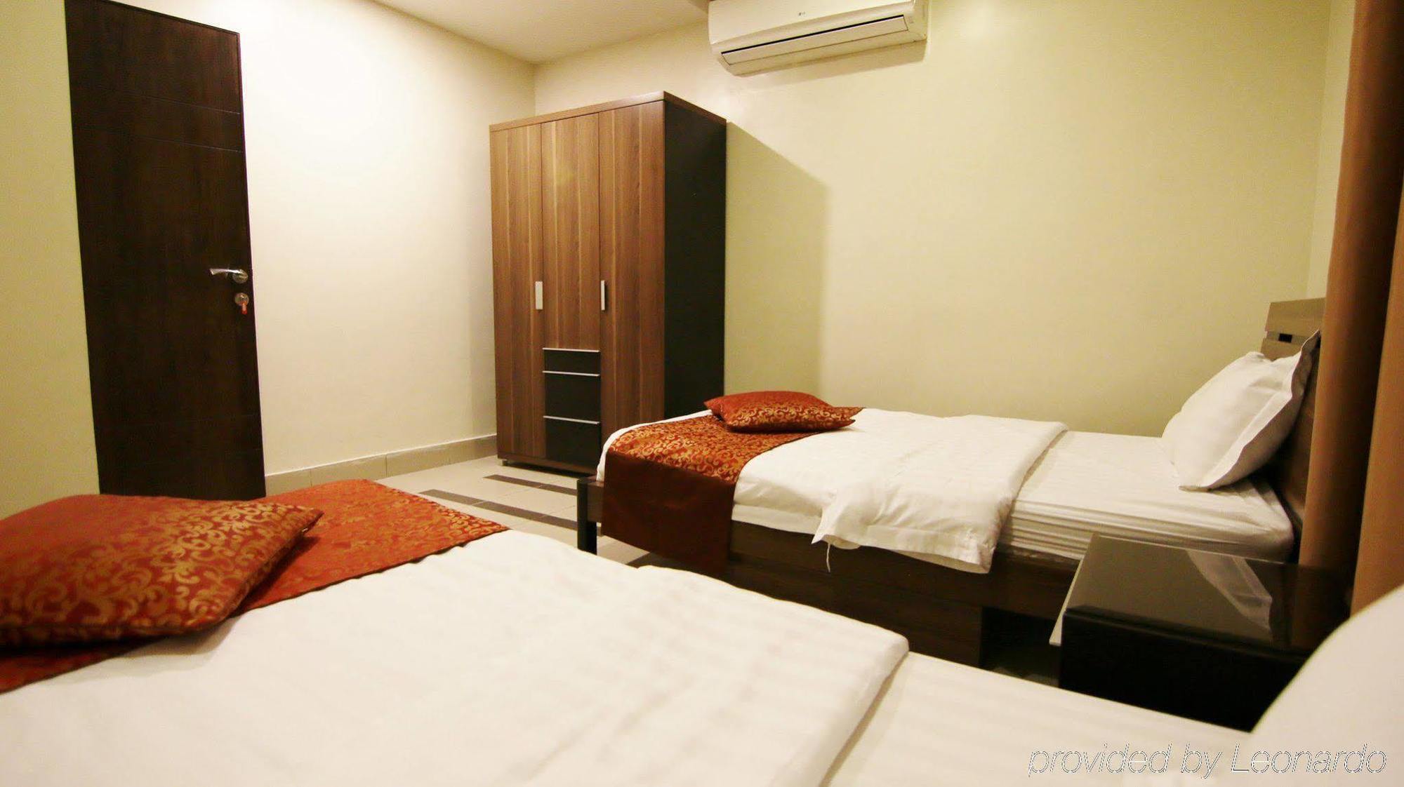 Stars Home Suites Hotel - Al Hamra Джедда Экстерьер фото