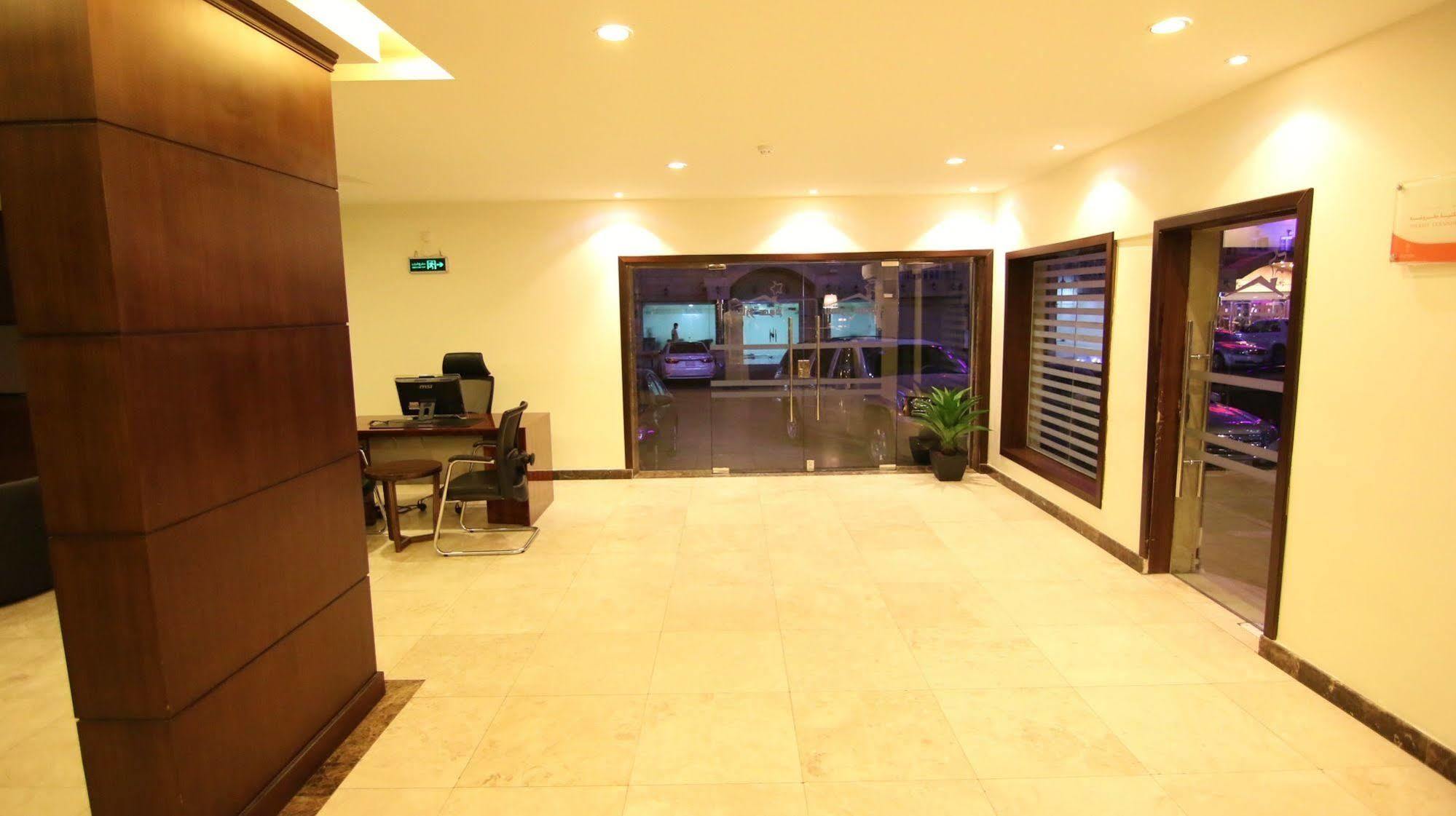 Stars Home Suites Hotel - Al Hamra Джедда Экстерьер фото