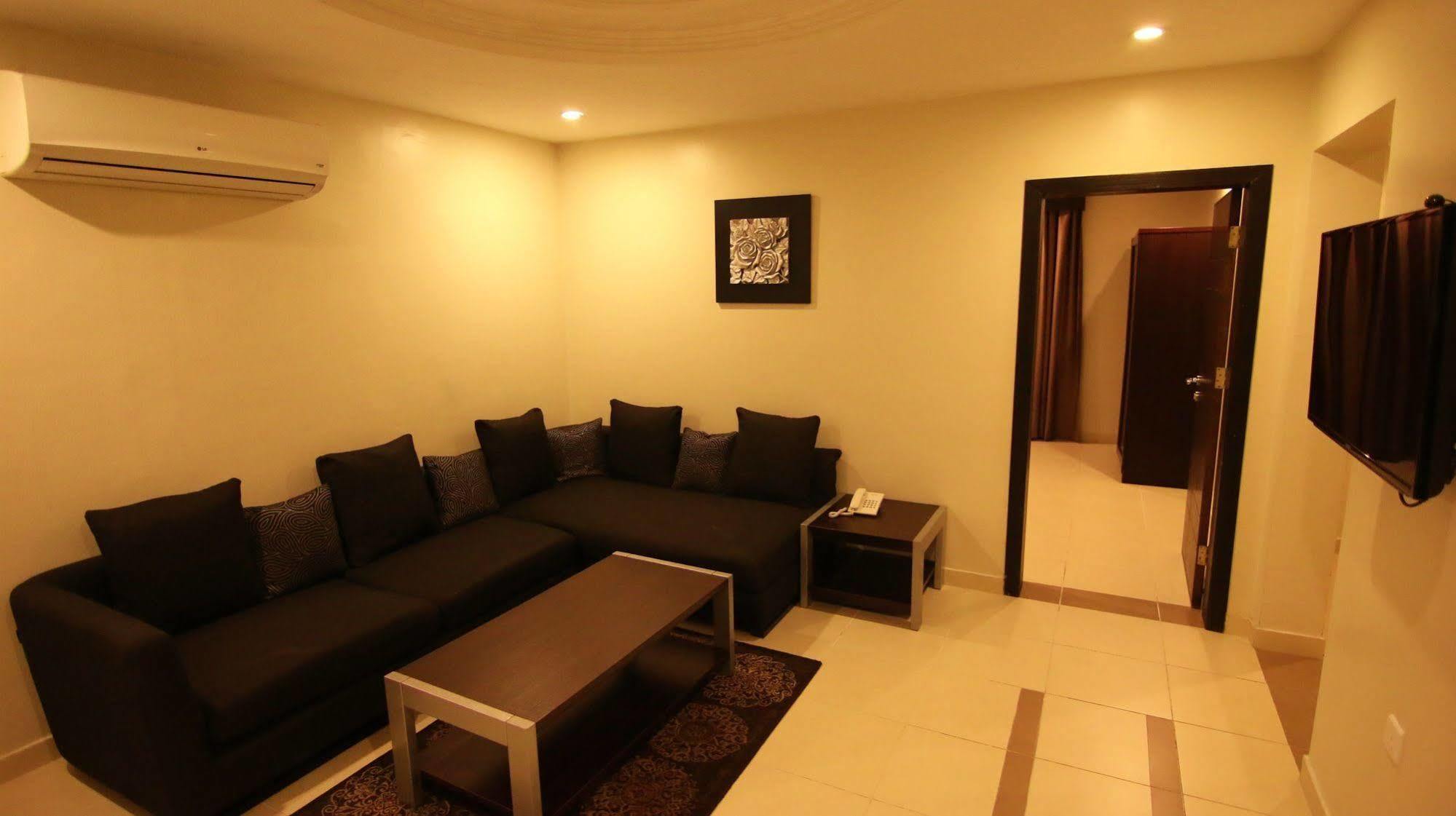 Stars Home Suites Hotel - Al Hamra Джедда Экстерьер фото