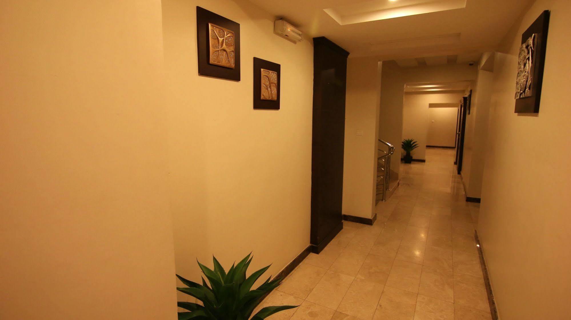 Stars Home Suites Hotel - Al Hamra Джедда Экстерьер фото